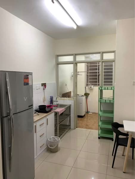 Kondominium untuk Dijual di Platinum Lake PV 20 - Vincent Beh - Kitchen - PropertyGuru.com.my