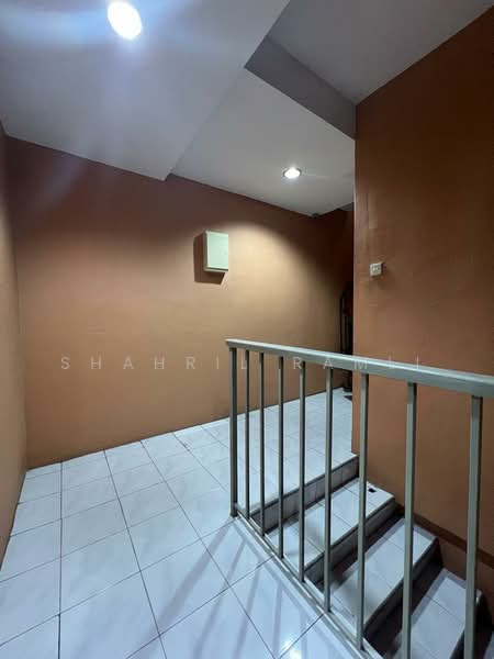 2.5-storey Terraced House for Sale in Taman Cheras Jaya (Cheras) - Shahril Ramli - Corridor - PropertyGuru.com.my