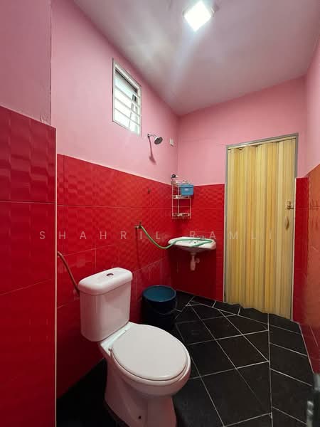 2.5-storey Terraced House for Sale in Taman Cheras Jaya (Cheras) - Shahril Ramli - Bathroom - PropertyGuru.com.my