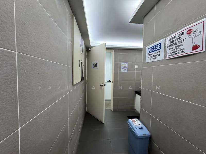 Shop / Office for Sale in Bandar Sri Permaisuri (Cheras) - Fazillah Rahim - Corridor - PropertyGuru.com.my