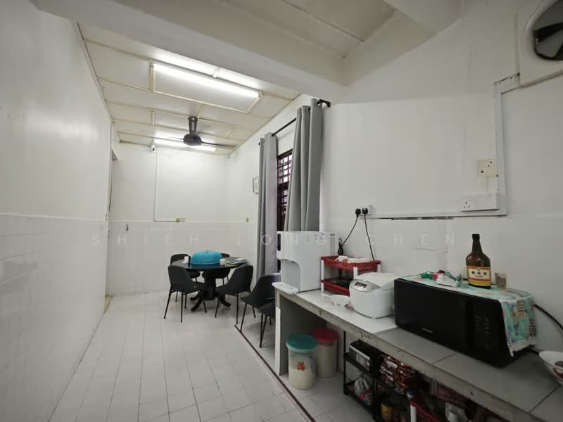 1-storey Terraced House for Sale in Taman Skudai Baru (Skudai) - Shieh Long Chen - Kitchen - PropertyGuru.com.my