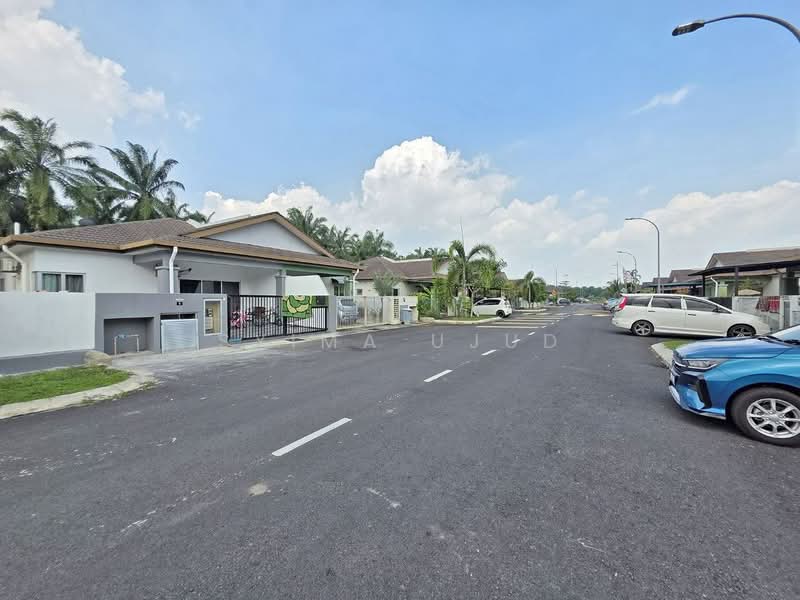 Rumah Berkembar untuk Dijual di Banting (Selangor) - Syima Ujud - Exterior - PropertyGuru.com.my