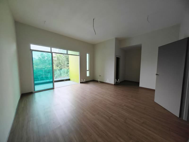 2-storey Terraced House for Sale in Bandar Lahat Mines (Lahat) - Sam Lam - Living Room - PropertyGuru.com.my