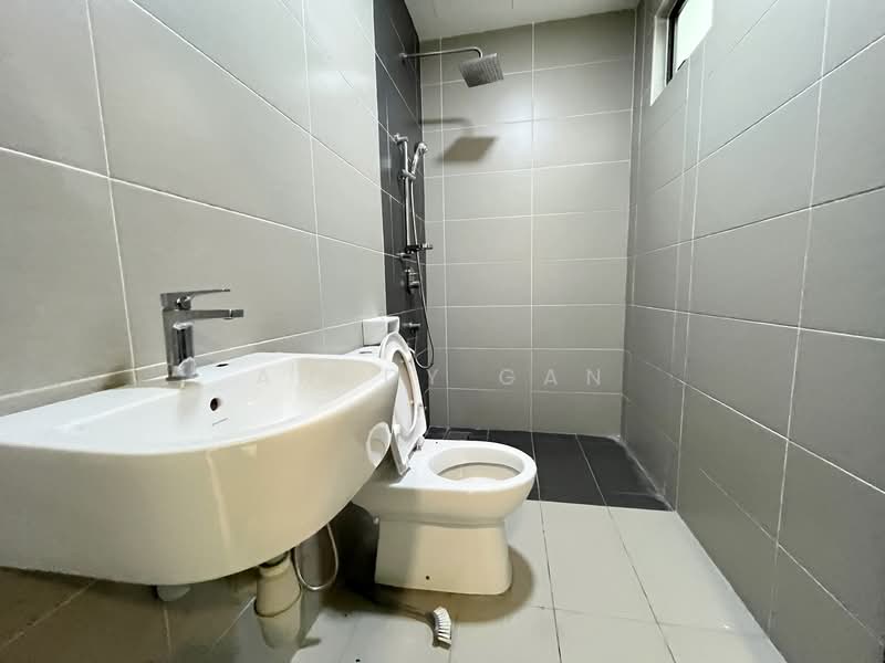 Cluster House for Sale in Bandar Bestari (Klang) - Anddy Gan - Bathroom - PropertyGuru.com.my