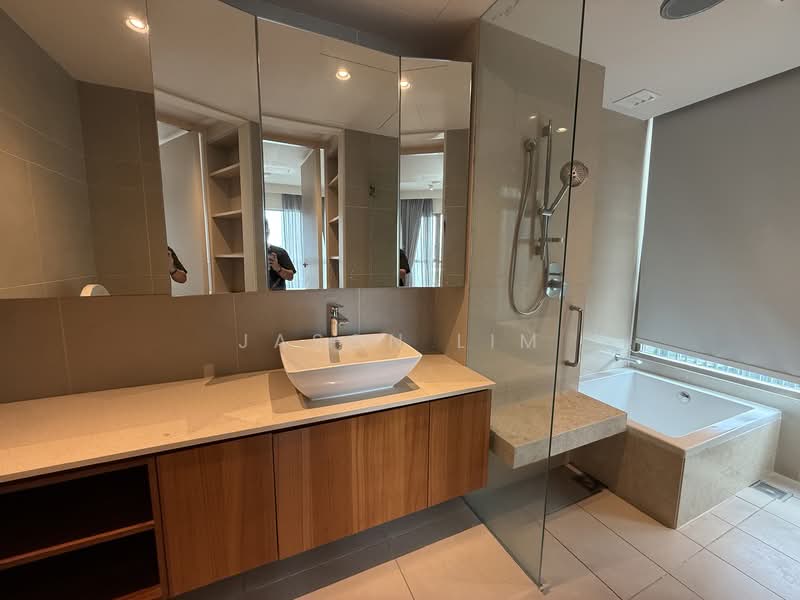 Servis Apartment untuk Disewa di Stonor 3 - Jason Lim - Bathroom - PropertyGuru.com.my