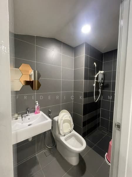 Condominium for Sale at Arte Subang West - Frederick Lim - Bathroom - PropertyGuru.com.my