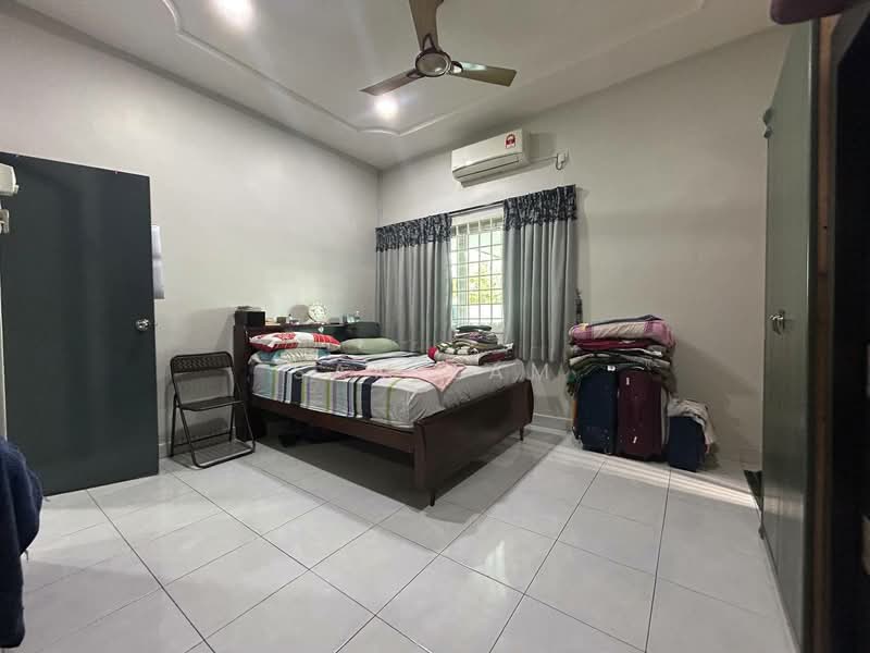 1-storey Terraced House for Sale in Taman Pasir Puteh (Ipoh) - Sam Lam - Bedroom - PropertyGuru.com.my
