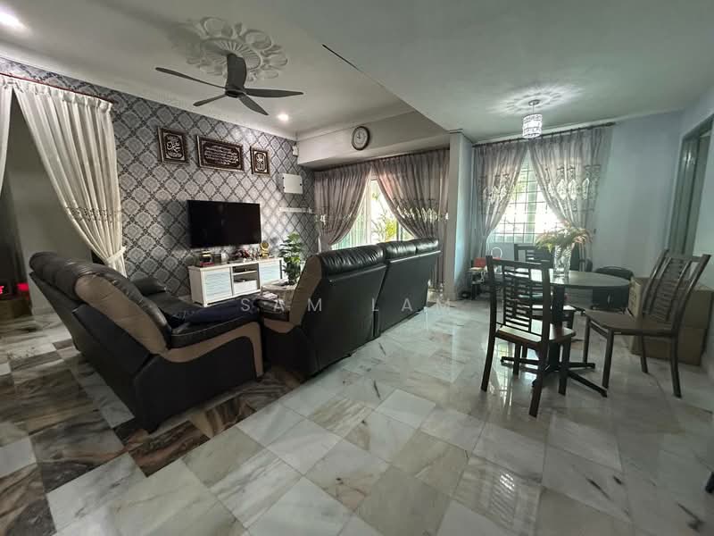 1-storey Terraced House for Sale in Taman Pasir Puteh (Ipoh) - Sam Lam - Living Room - PropertyGuru.com.my