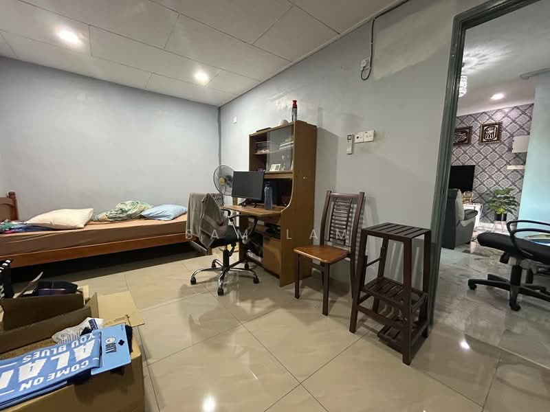 1-storey Terraced House for Sale in Taman Pasir Puteh (Ipoh) - Sam Lam - Bedroom - PropertyGuru.com.my