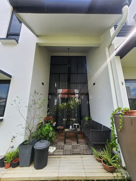 Semi-Detached House for Sale in Bukit Bandaraya (Shah Alam) - Nuraishah Binti Mohamed Azmi - PropertyGuru.com.my