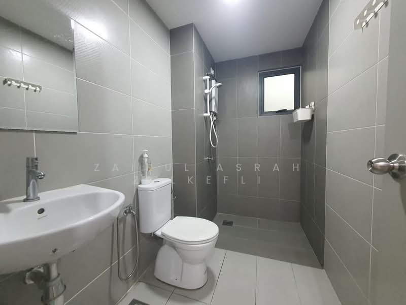 Service Residence for Rent at Almyra Residences - Zairul Asrah Zulkefli - Bathroom - PropertyGuru.com.my