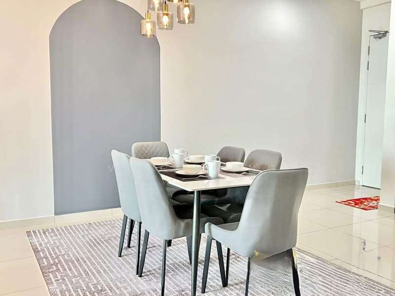 Servis Apartment untuk Dijual di Ong Kim Wee Residence - Vinc Pheng - Dining Room - PropertyGuru.com.my