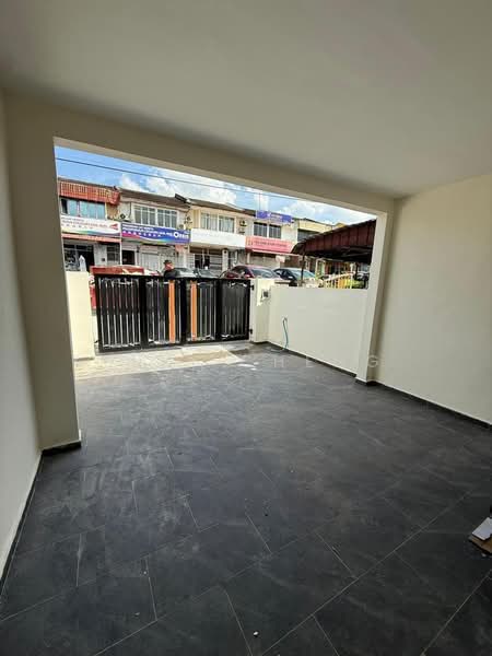 2-storey Terraced House for Sale in Permas Jaya (Johor Bahru) - Yuki Cheng - Entrance - PropertyGuru.com.my