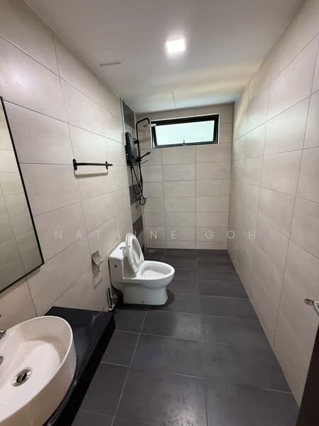 Service Residence for Rent at Molek Regency - Nataine Goh - Bathroom - PropertyGuru.com.my