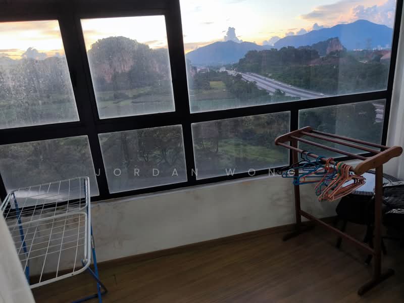 Condominium for Rent at Oasis - Jordan Wong - Yard - PropertyGuru.com.my
