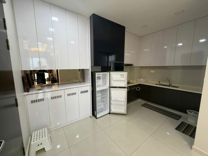 Kondominium untuk Disewa di Bay Point @ Country Garden Danga Bay - Vison Foo - Kitchen - PropertyGuru.com.my