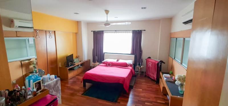 Kondominium untuk Dijual di The Boulevard - Lee Jo Surf - Bedroom - PropertyGuru.com.my
