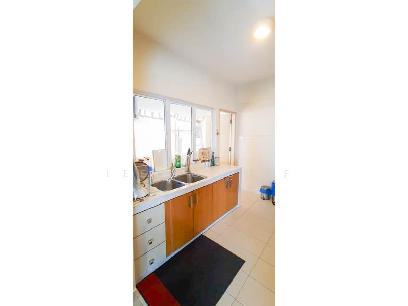 Kondominium untuk Dijual di The Boulevard - Lee Jo Surf - Kitchen - PropertyGuru.com.my