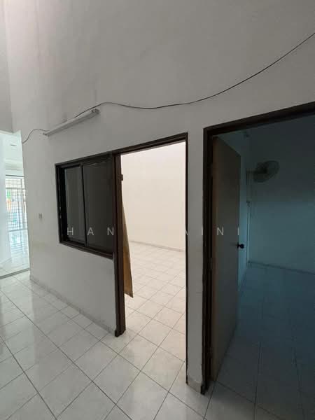 Rumah Teres 1 Tingkat untuk Dijual di Taman Tanjung (Port Dickson) - Hana Zaini - Interior - PropertyGuru.com.my