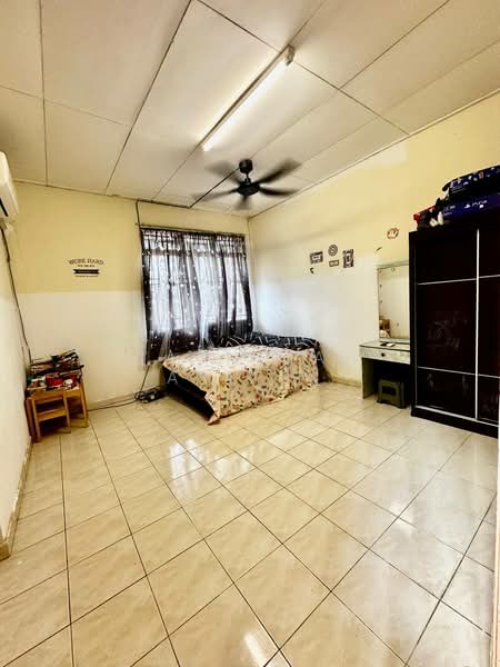 2-storey Terraced House for Sale in Jenjarom (Selangor) - Masnizah Arifin - Bedroom - PropertyGuru.com.my