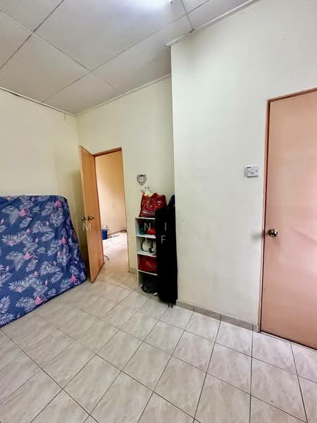 2-storey Terraced House for Sale in Jenjarom (Selangor) - Masnizah Arifin - Bedroom - PropertyGuru.com.my