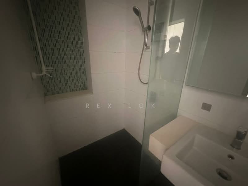 Servis Apartment untuk Disewa di Residential Suites @ HighPark - Rex Lok - Bathroom - PropertyGuru.com.my