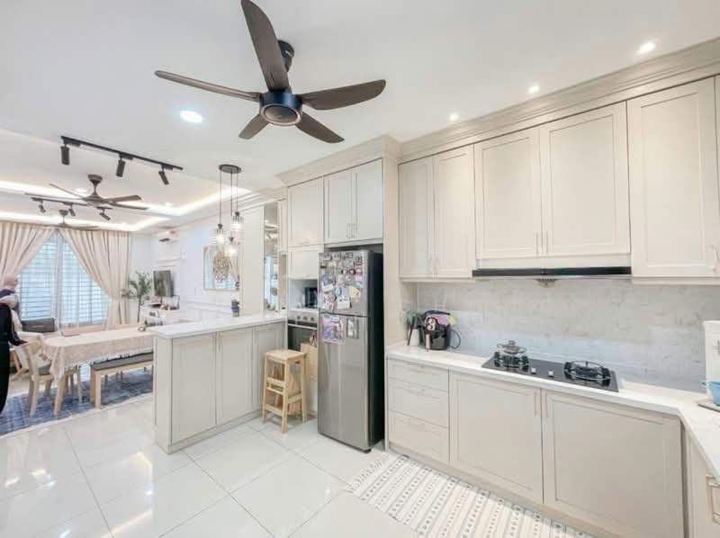 2-storey Terraced House for Sale in Semenyih (Selangor) - Kweenie Chong - Kitchen - PropertyGuru.com.my