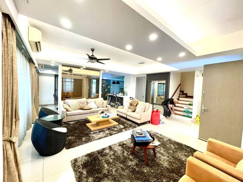 Zero-Lot Bungalow for Sale in Presint 16 (Putrajaya) - Sazuan Samat - Living Room - PropertyGuru.com.my