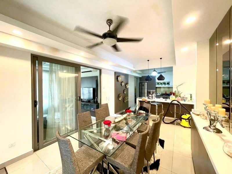 Zero-Lot Bungalow for Sale in Presint 16 (Putrajaya) - Sazuan Samat - Dining Room - PropertyGuru.com.my