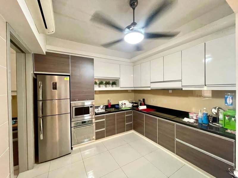 Zero-Lot Bungalow for Sale in Presint 16 (Putrajaya) - Sazuan Samat - Kitchen - PropertyGuru.com.my