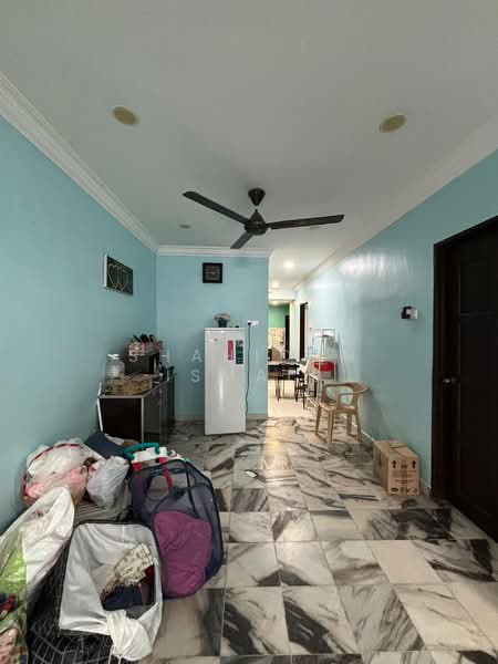 Rumah Teres 1 Tingkat untuk Dijual di Taman Bertam Indah (Kepala Batas) - Shahidan Ismail - Living Room - PropertyGuru.com.my