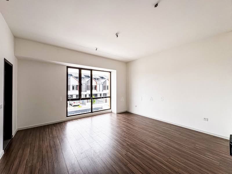 Rumah Teres 2 Tingkat untuk Dijual di Bandar Serenia (Dengkil) - Izzah Alias - PropertyGuru.com.my
