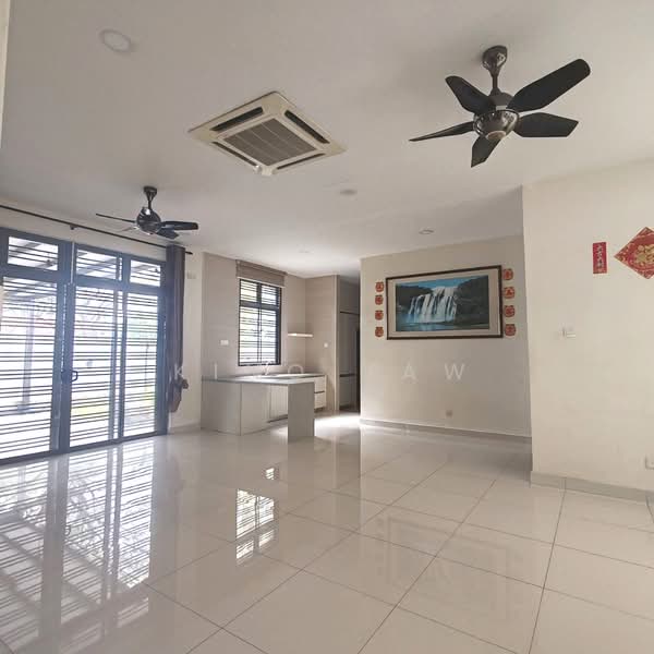 Semi-Detached House for Sale in Taman Impian Emas (Skudai) - Kino Jaw - Living Room - PropertyGuru.com.my