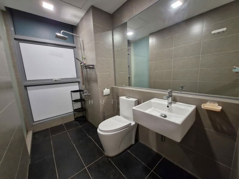 Condominium for Rent at Lakefront Residence - Hui Qi - Bathroom - PropertyGuru.com.my
