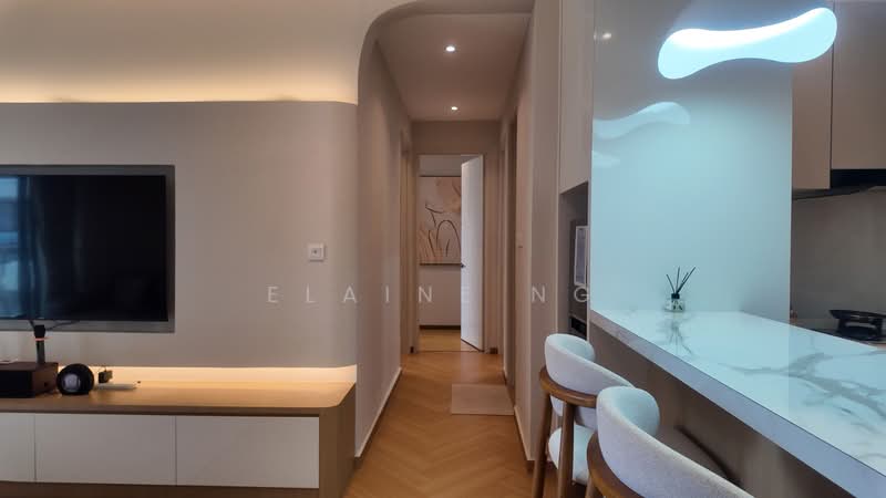 Kondominium untuk Dijual di Bay Point @ Country Garden Danga Bay - Elaine Ng - Living Room - PropertyGuru.com.my