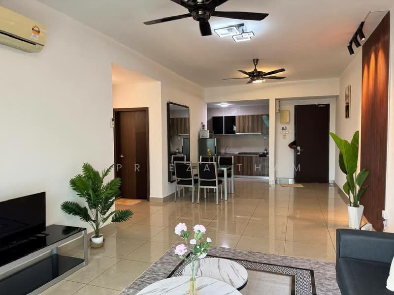 Servis Apartment untuk Dijual di D'Secret Garden (Pangsapuri Kempas Indah) - Impreeza Tham - Living Room - PropertyGuru.com.my