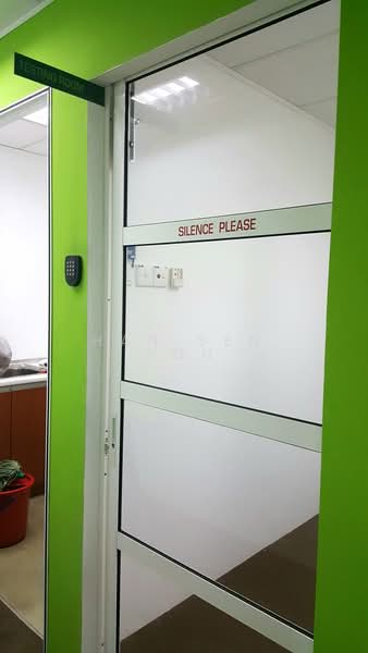 Kedai / Pejabat untuk Dijual di Petaling Jaya (Selangor) - Han Sen Goh - Manager's room - PropertyGuru.com.my