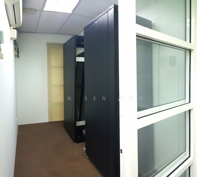 Kedai / Pejabat untuk Dijual di Petaling Jaya (Selangor) - Han Sen Goh - Server Room - PropertyGuru.com.my