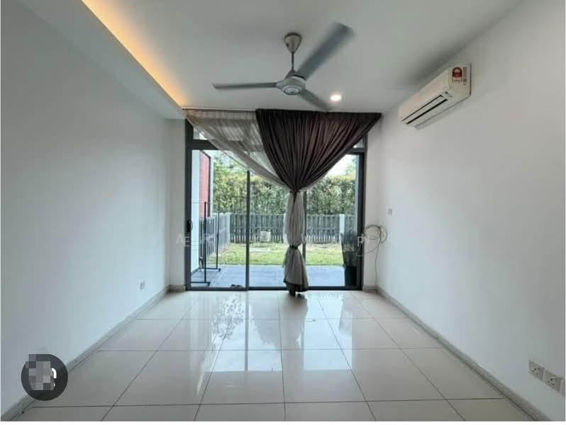 2-storey Terraced House for Sale in Setia Eco Glades (Cyberjaya) - Eric Yap - Living Room - PropertyGuru.com.my