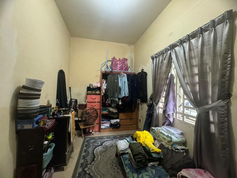 Rumah Teres untuk Dijual di Taman Sri Kejora (Kajang) - Fazillah Rahim - Bedroom - PropertyGuru.com.my