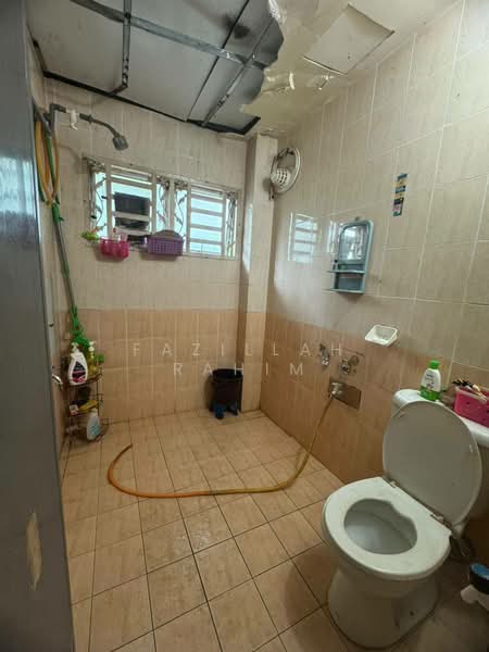 Rumah Teres untuk Dijual di Taman Sri Kejora (Kajang) - Fazillah Rahim - Bathroom - PropertyGuru.com.my