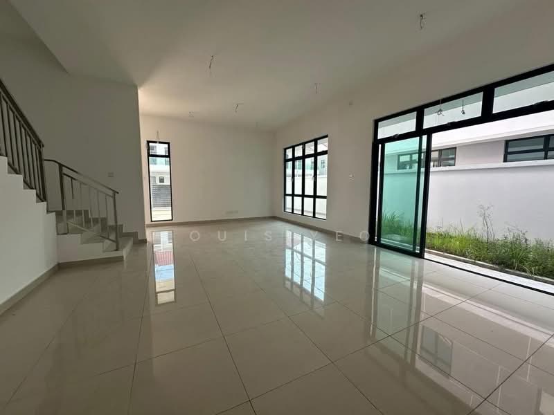 2-storey Terraced House for Sale in Johor Bahru (Johor) - Louis Yeo - Living Room - PropertyGuru.com.my