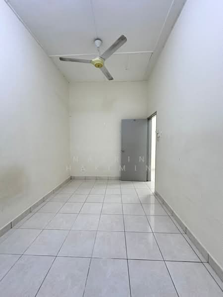 Rumah Teres 1 Tingkat untuk Dijual di Kampung Kanchong Darat (Banting) - Nazrin Hakimin - Interior - PropertyGuru.com.my