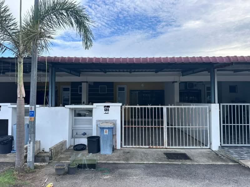 Rumah Teres 1 Tingkat untuk Dijual di Kampung Kanchong Darat (Banting) - Nazrin Hakimin - Exterior - PropertyGuru.com.my