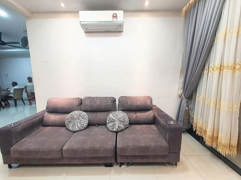 Townhouse for Rent in Bangi (Selangor) - Nurra Eikin - Living Room - PropertyGuru.com.my