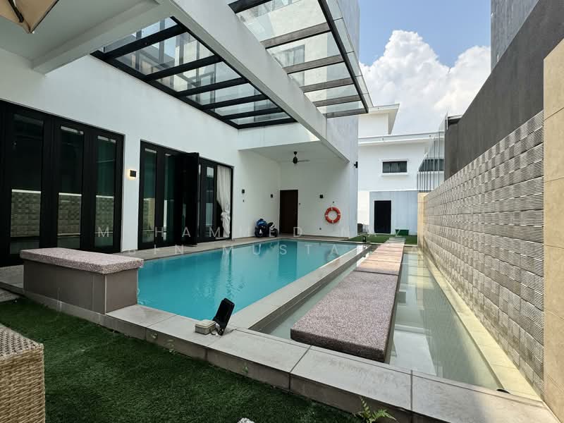Zero-Lot Bungalow for Sale in Country Heights (Kajang) - Muhammed Nazri bin Mustapha - Exterior - PropertyGuru.com.my