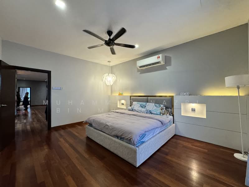 Zero-Lot Bungalow for Sale in Country Heights (Kajang) - Muhammed Nazri bin Mustapha - Bedroom - PropertyGuru.com.my