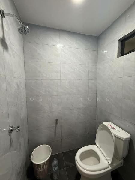 Rumah Teres 2 Tingkat untuk Dijual di Permas Jaya (Johor) - Joanne Yong - Bathroom - PropertyGuru.com.my