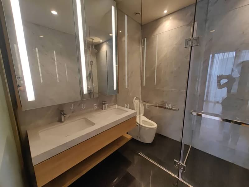 Servis Apartment untuk Disewa di Conlay Signature Suites by E&O - Justin Lim - Bathroom - PropertyGuru.com.my