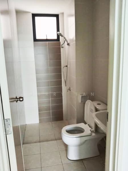 Kondominium untuk Disewa di ForestVille - Jerry Tan - Bathroom - PropertyGuru.com.my
